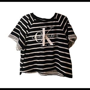 Boxy Striped Calvin Klein tee